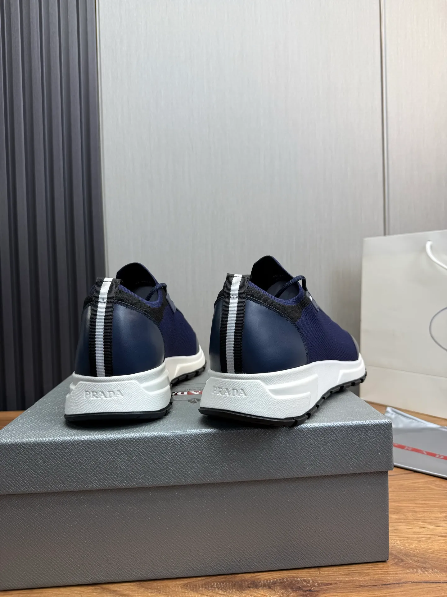 Men's shoes 💰500💰 [PRADA] Men's shoes are popular in the counter, official website is synchronized, 1 high-quality shipment ✔️Original fly-woven cowhide + cowhide lining, original original bottom, 38-45 (45 customized, non-refundable)